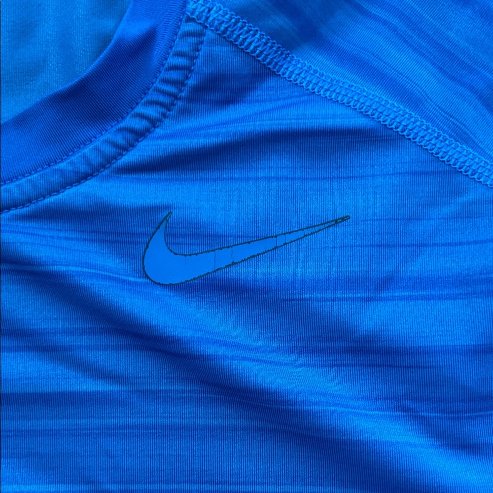 Nike Pro Combat Blue Athletic Shirt - Picture 3 of 4